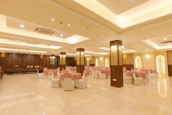 Banquet Hall Ceiling Lighting and Interior