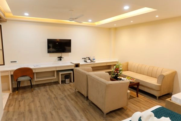Suite Room Work Desk and Smart TV